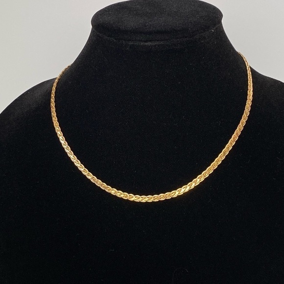 Avon Chain Necklace Flat Gold Tone Vintage 17.5” - Picture 4 of 10